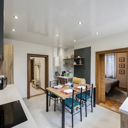 Gîte les Mésanges Vertes Appartement *
